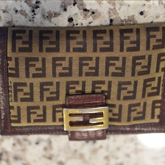 Fendi Zucchino Compact Canvas Bifold Wallet. Authentic piece. - Picture 1 of 5